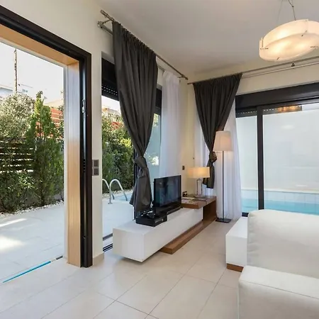 Saronida Luxury Sea Side 6persons 120m *